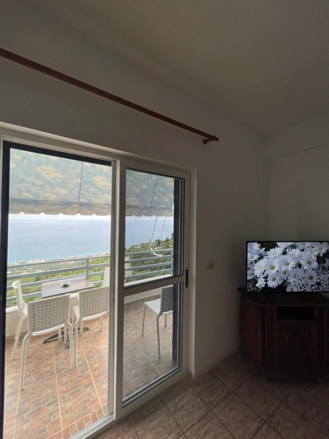Apartament Family In Palase Dhermi Himara